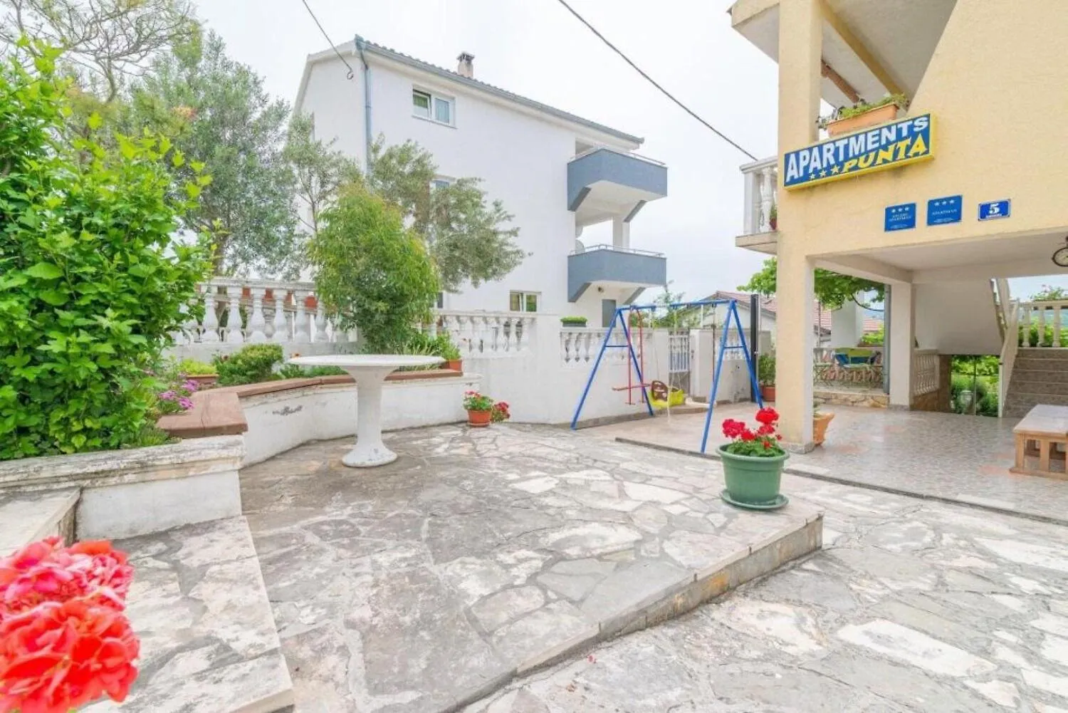 Apartments Sandra Krusevo  Croatia