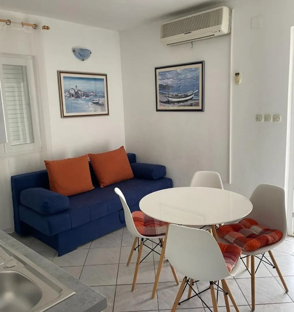 Apartments Sandra Krusevo  Croatia